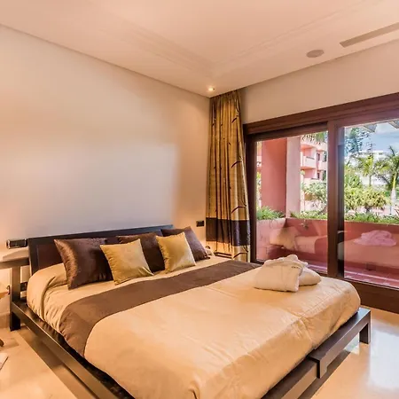 شقة 2 Bedrooms Frontline Beach Near Marbella